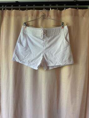 La Blanca Resortwear All Aboard 3-Inch Lace-Up Board Shorts